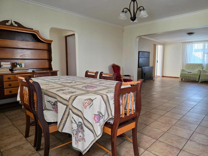 3 Bedroom Property for Sale in Franskraal Western Cape